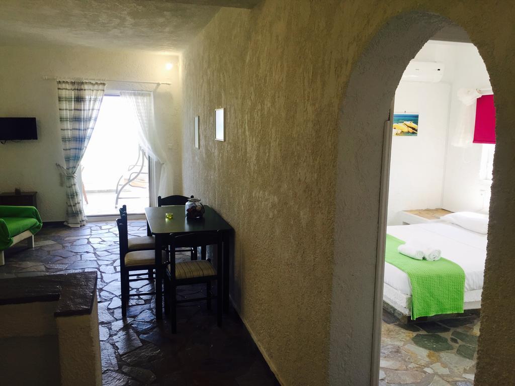 Phoenix Beachside Neratza