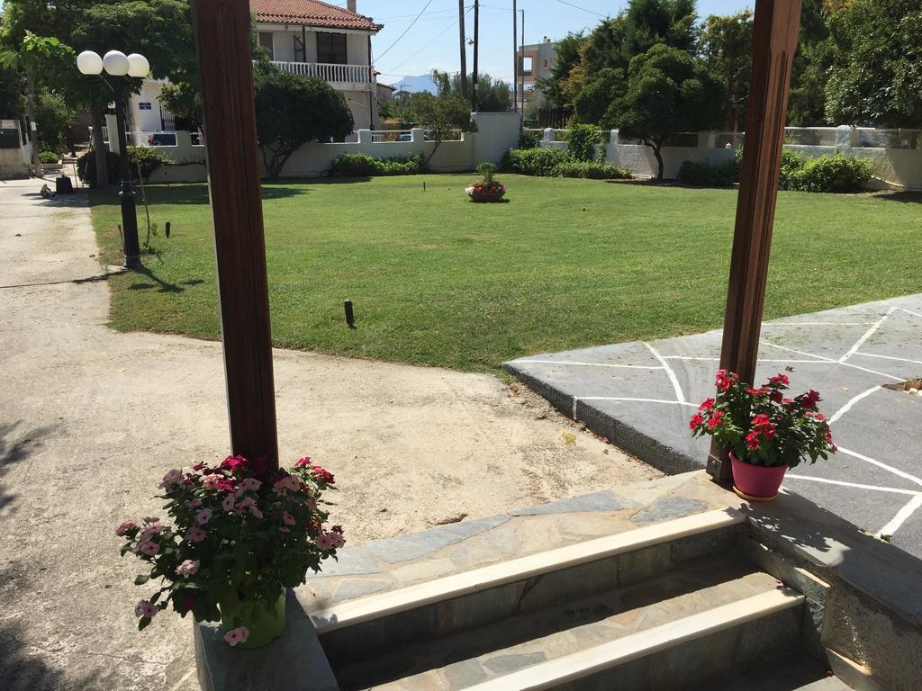 Phoenix Beachside Apartament *